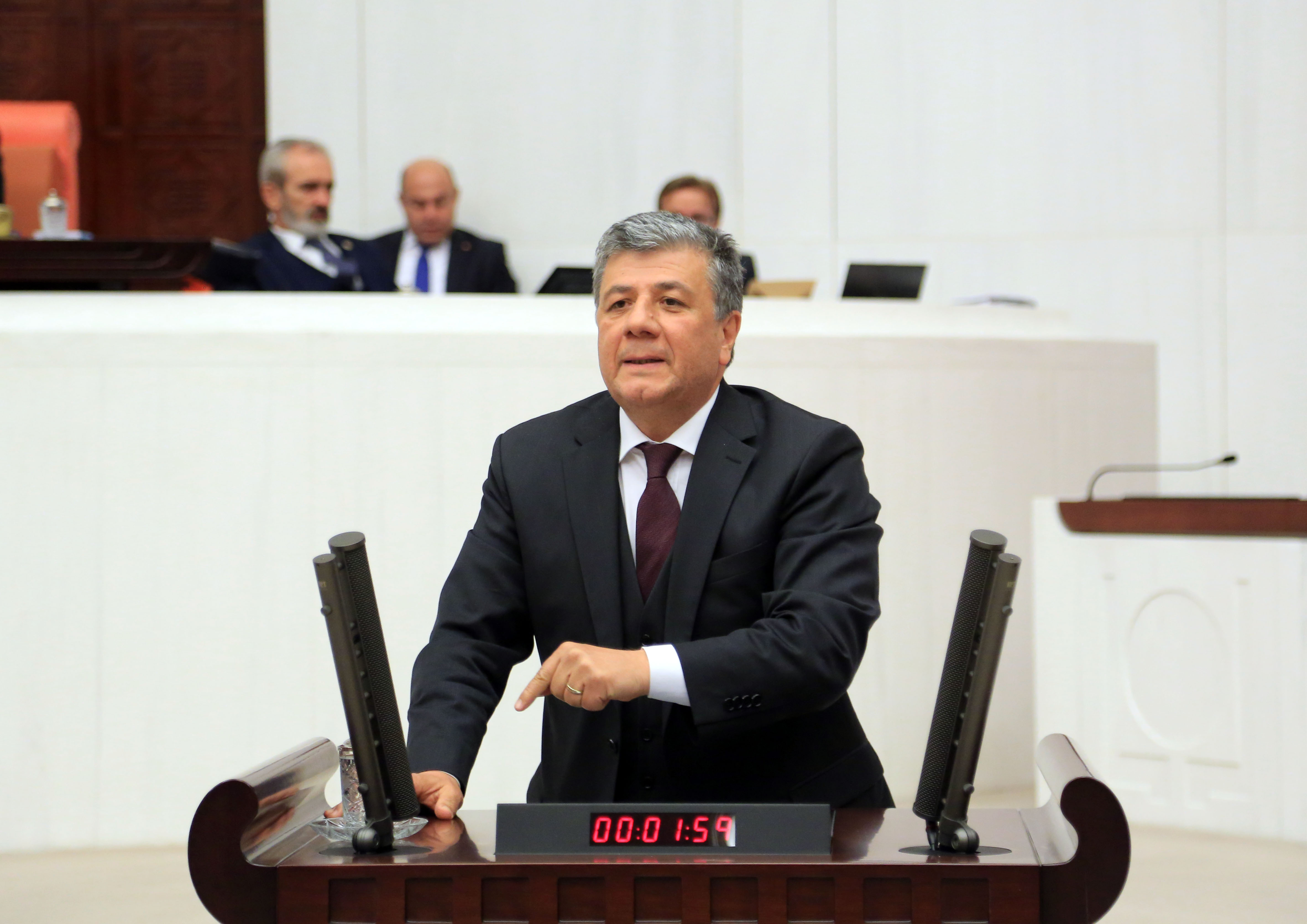 “BU LİSTELERİ SİZE KİM YAPTIRIYOR?”