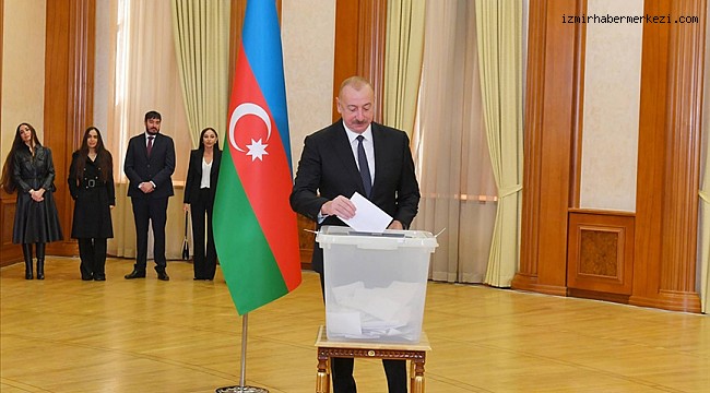 Cumhurbaşkanı Aliyev, Hankendi'de oy kullanmasının siyasi ve sembolik anlam taşıdığını belirtti