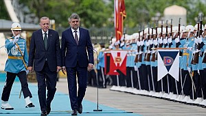 Erdoğan, Romanya Başbakanı Ciolacu'yu resmi törenle karşıladı