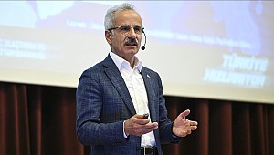 Ulaştırma ve Altyapı Bakanı Abdulkadir Uraloğlu: İstanbul'un bütün kuzeyini yeni bir hızlı demir yoluyla bağlamış olacağız
