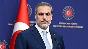  Dışişleri Bakanı Hakan Fidan, Suriyeli mevkidaşı Şeybani ve ABD'nin Suriye Özel Temsilcisi Barrack'la görüştü