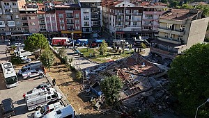 Bakan Kurum: Balıkesir'deki depremin ardından 1 yıkık, 13 ağır hasarlı, 61 az hasarlı yapı tespit edildi