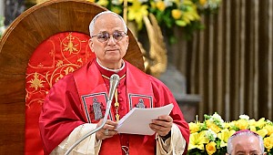 Papa 14. Leo, İstanbul'da Kutsal Ruh Katolik Kilisesi'nde hitapta bulundu