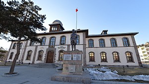 Bağımsızlığın İlk Meşalesi: Erzurum Kongresi 107 Yıldır Yolumuzu Aydınlatıyor