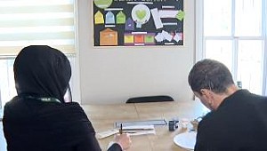 Doğumunu Bekleyemediler! Anne Karnında Yapılan Müdahaleyle Engel Tanımayan Bebek