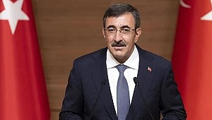 Yılmaz'dan AP'ye Kıbrıs Resti: 